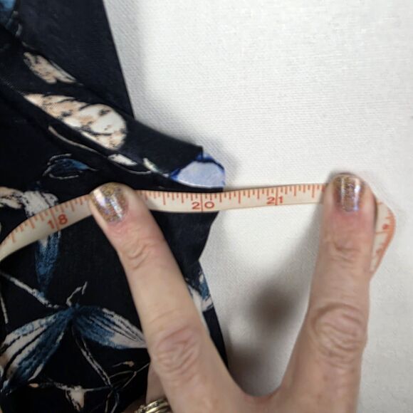 Free People Small Blouse Navy Floral Tie Neck Ruffle Sleeve Boho Chic Top - Picture 5 of 6